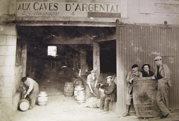 Aux caves d'Argentat, 1932